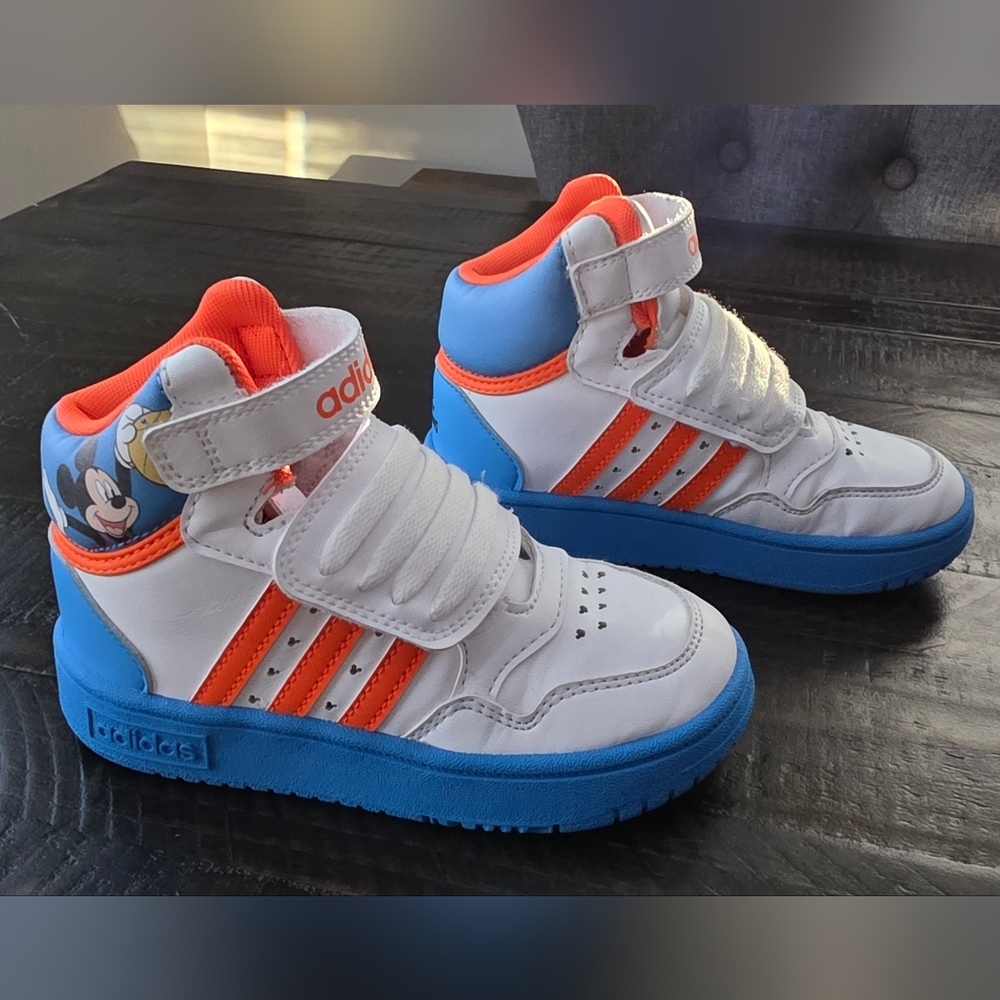 ADIDAS ORIGINALS:  Disney x Hoops 3.0 Mid I 'Mickey Mouse Mid Hoops Shoes